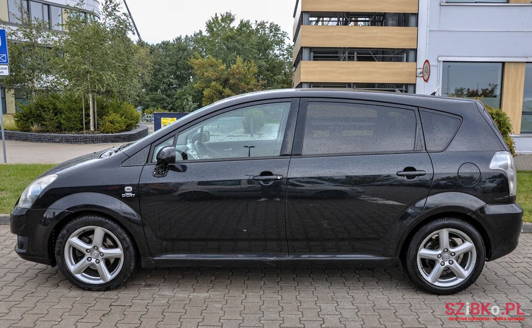 2008' Toyota Corolla Verso photo #2