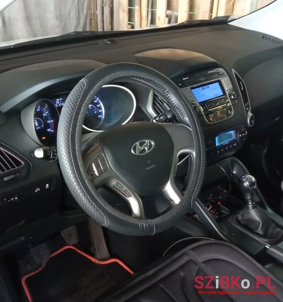 2012' Hyundai ix35 photo #5