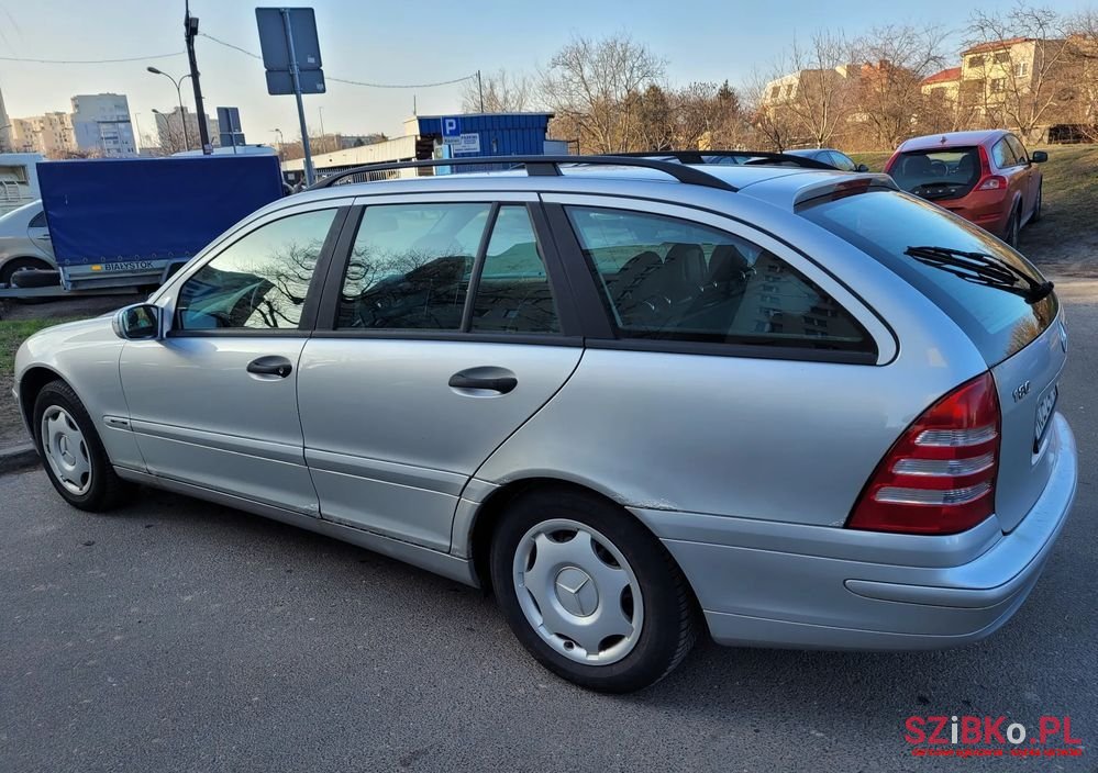 2002' Mercedes-Benz C-Class photo #4