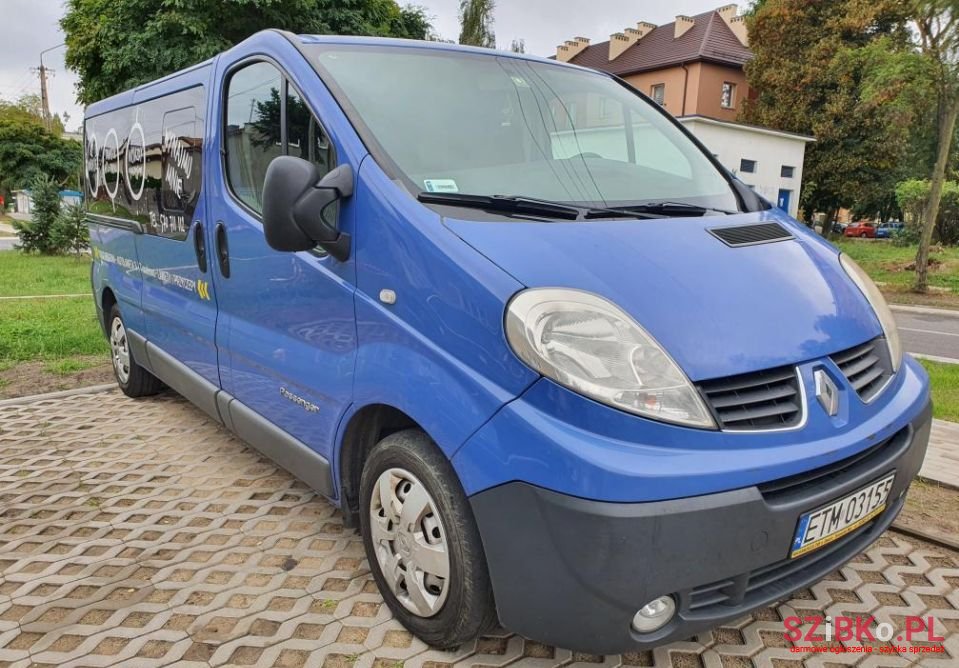2008' Renault Trafic photo #2