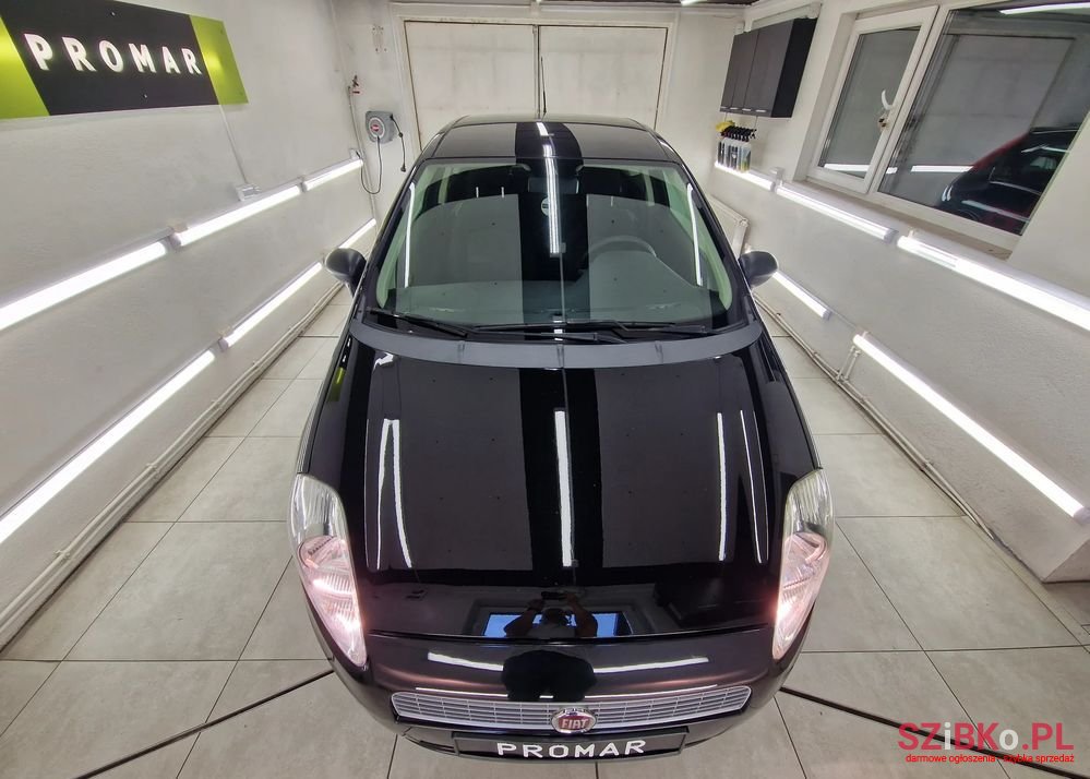 2007' Fiat Grande Punto 1.4 8V Dynamic photo #2