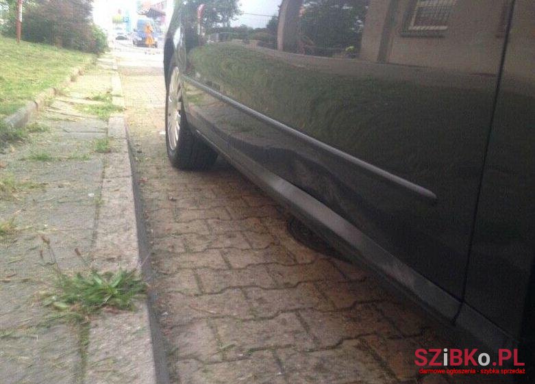 2007' Volkswagen Passat photo #1