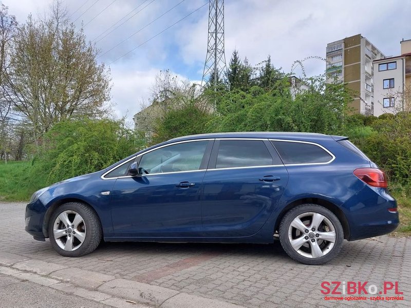 2012' Opel Astra Iv 1.7 Cdti Cosmo photo #5