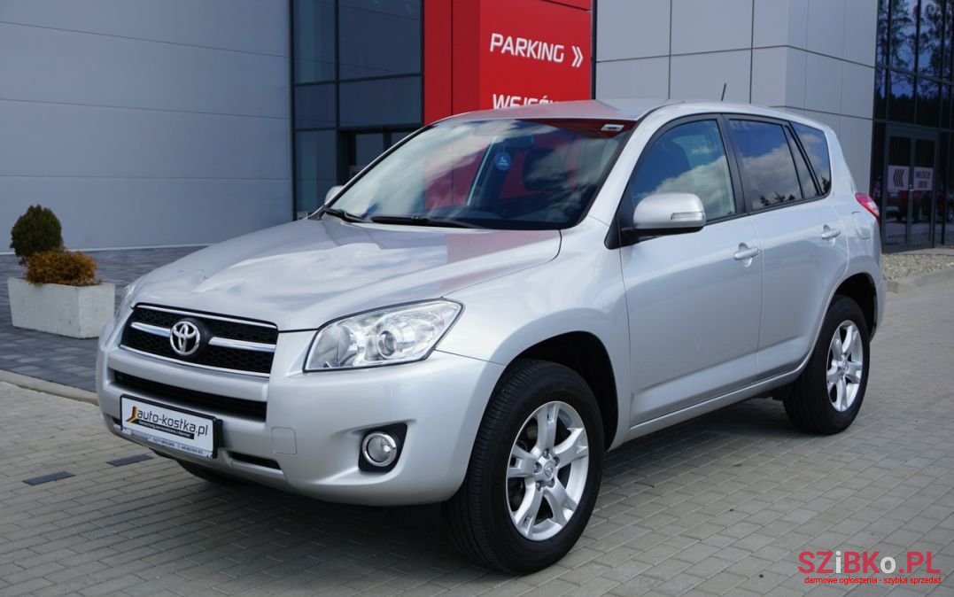 2009' Toyota RAV4 photo #1