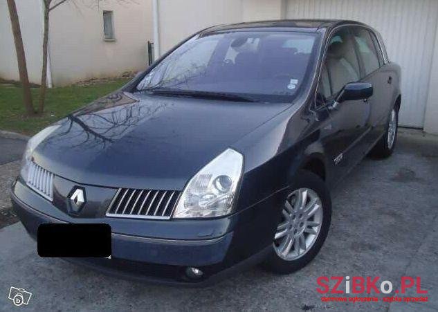 2004' Renault photo #1