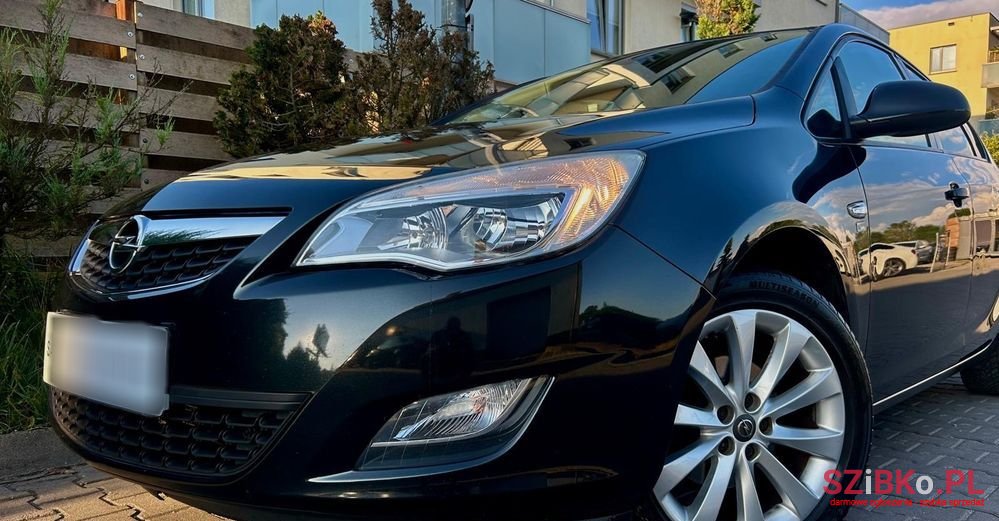 2012' Opel Astra 1.4 Turbo 150 Jahre photo #1