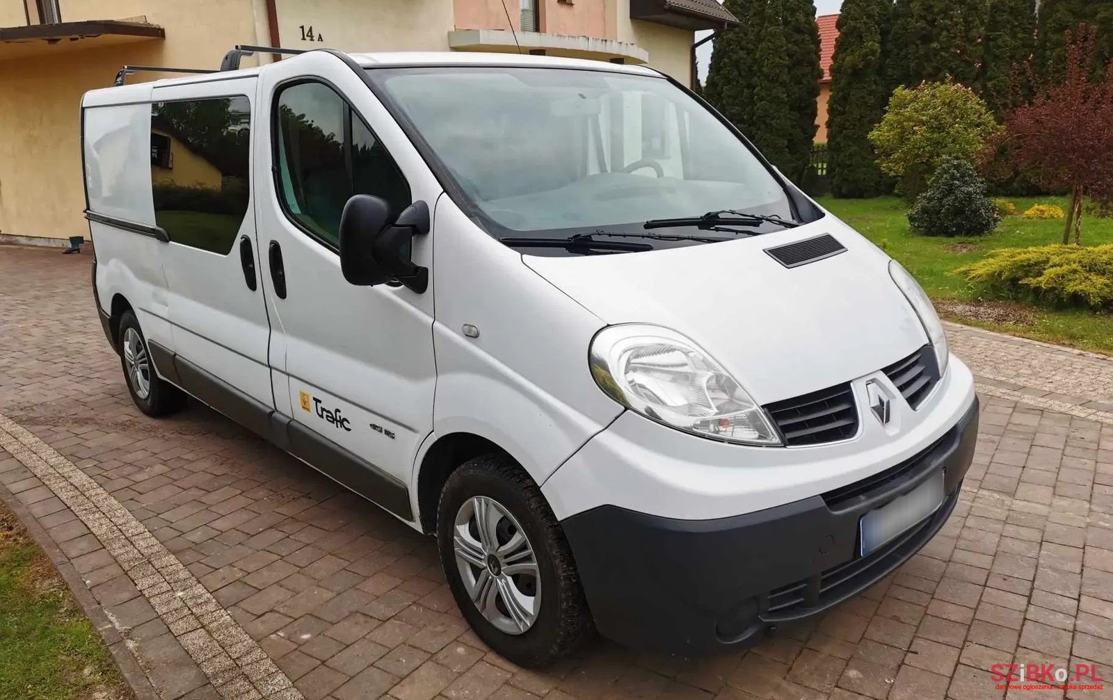 2011' Renault Trafic photo #1