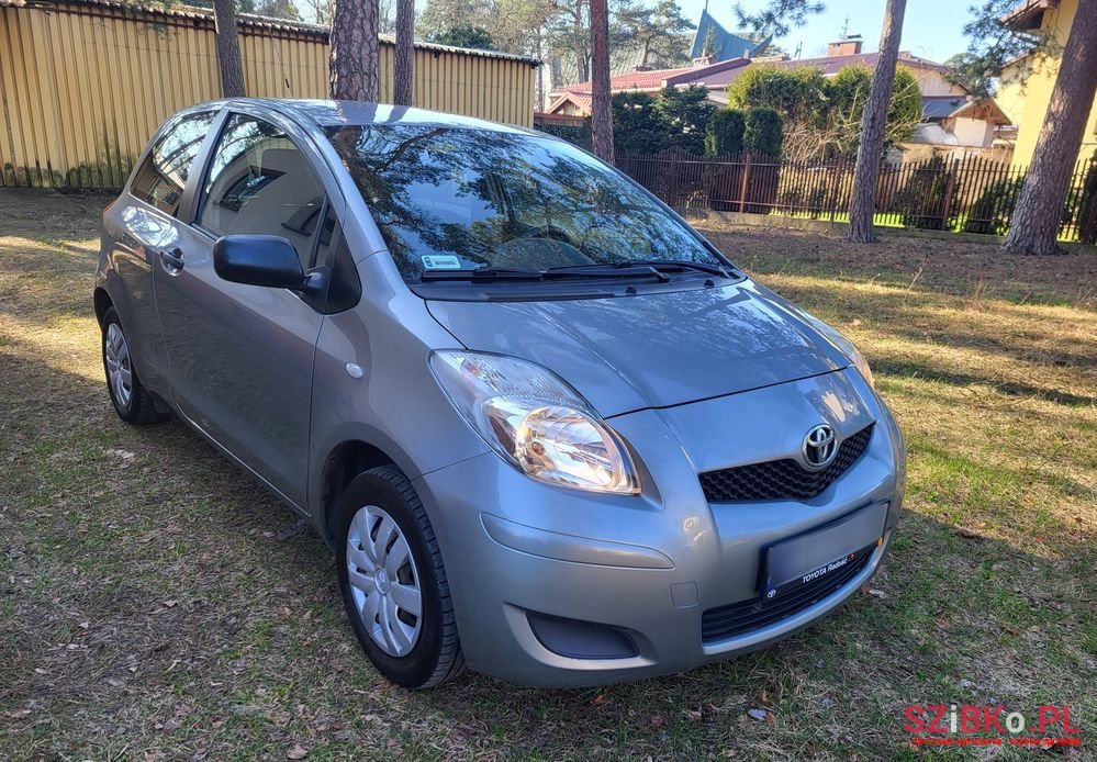 2009' Toyota Yaris 1.0 Luna A/C photo #6