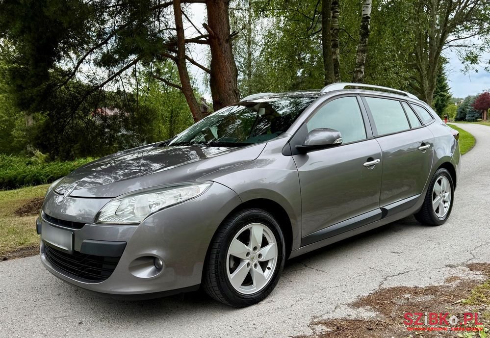 2010' Renault Megane photo #1