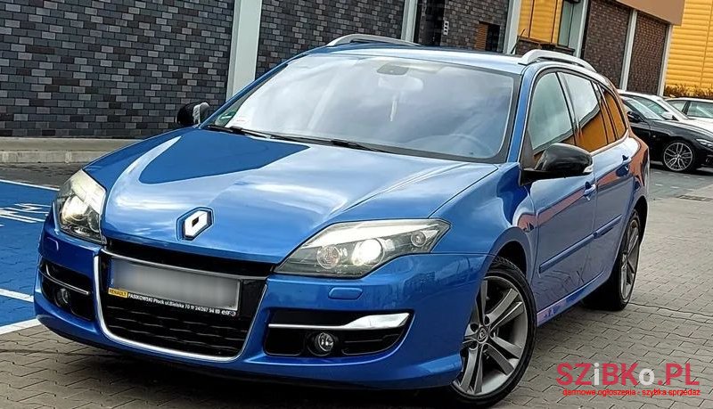 2012' Renault Laguna photo #1