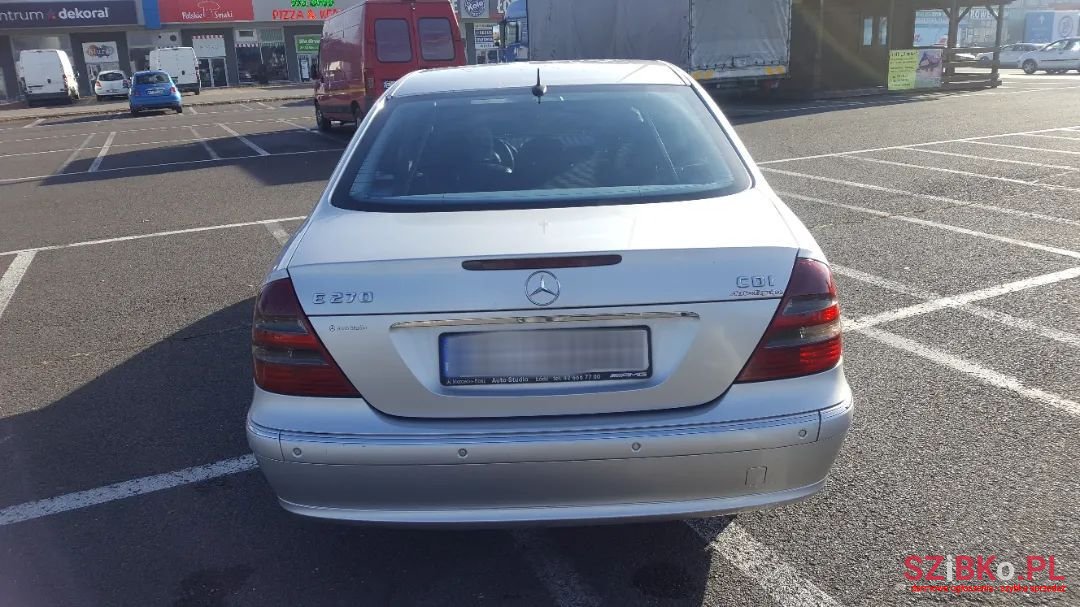 2004' Mercedes-Benz E-Class photo #3