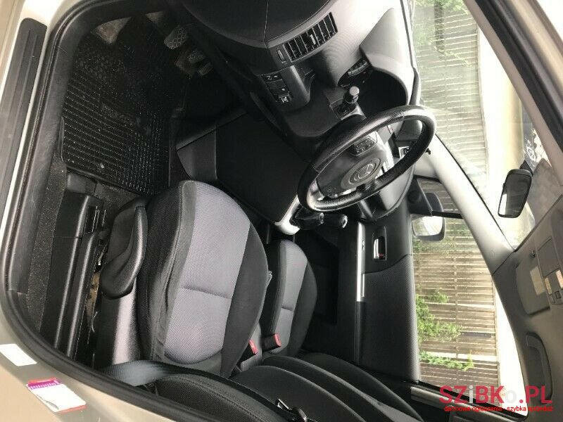 2007' Mazda 5 photo #5