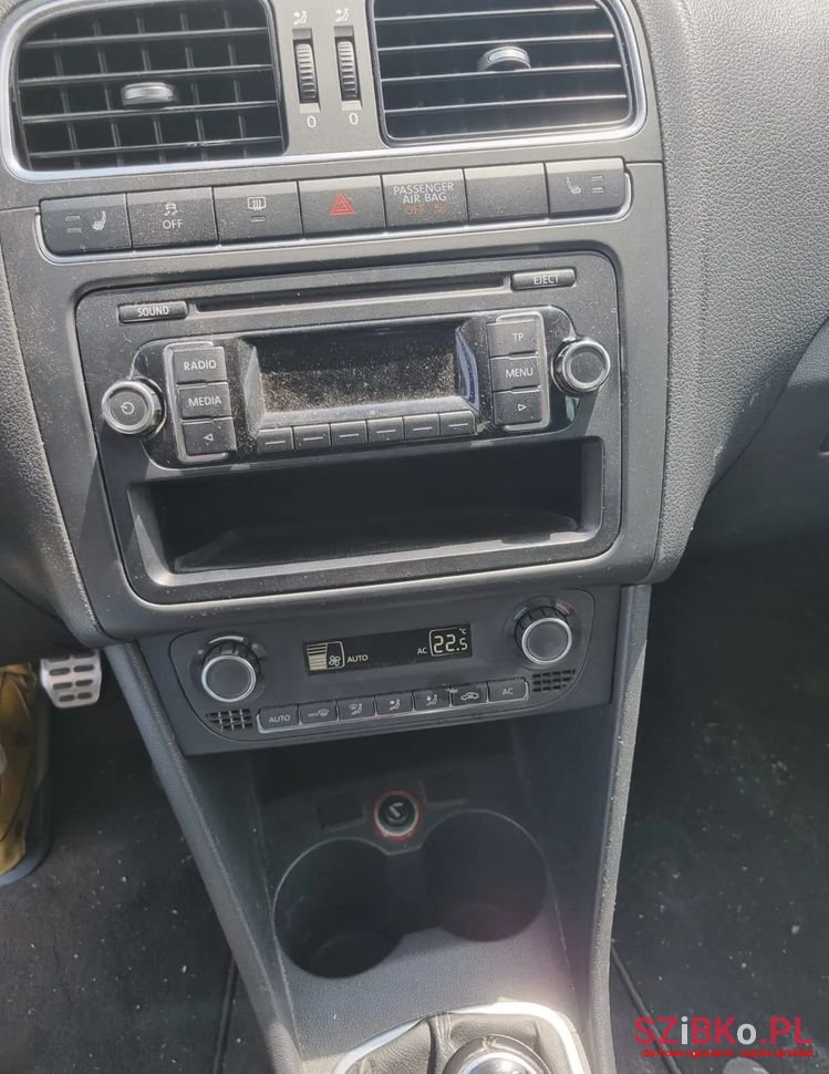 2011' Volkswagen Polo 1.2 Team photo #6