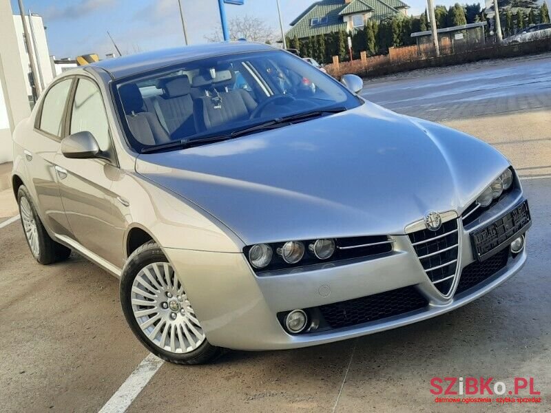 2009' Alfa Romeo 159 photo #1