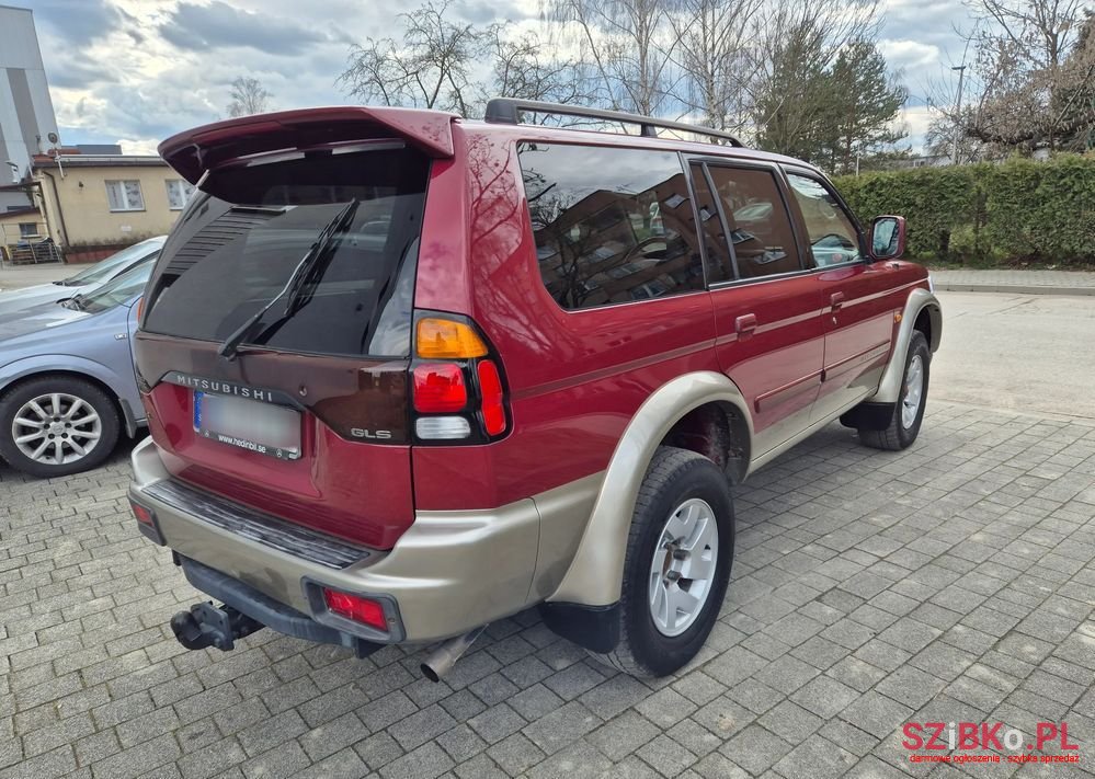 2003' Mitsubishi Pajero photo #6