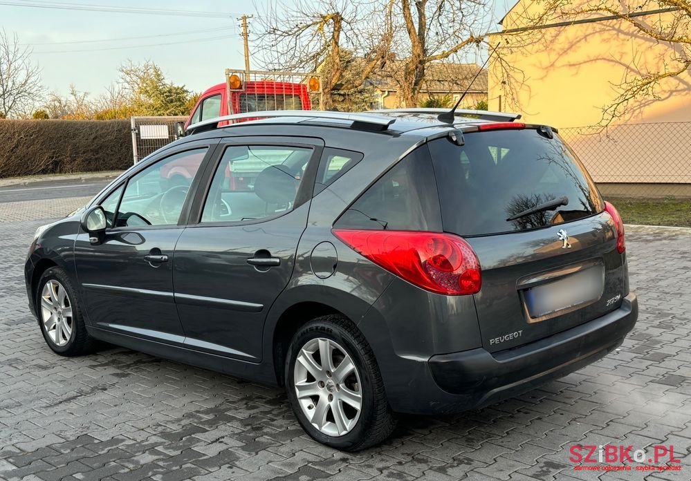 2008' Peugeot 207 1.6 Hdi Tendance photo #5