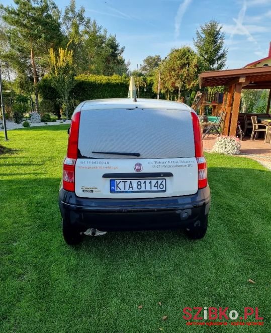 2011' Fiat Panda photo #3
