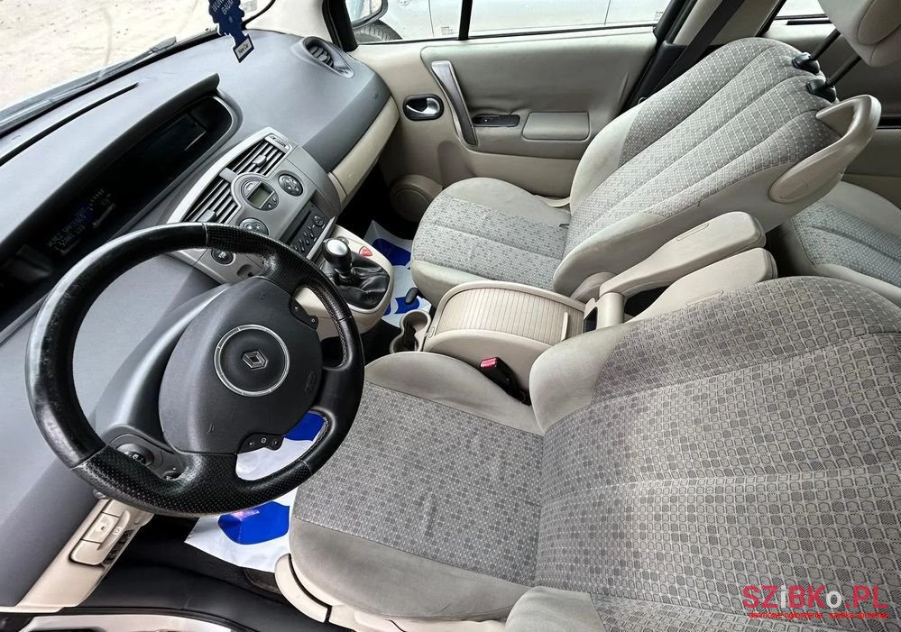 2007' Renault Scenic photo #5