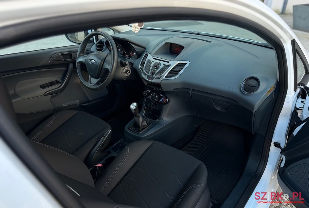 2009' Ford Fiesta 1.6 Tdci Ghia photo #6