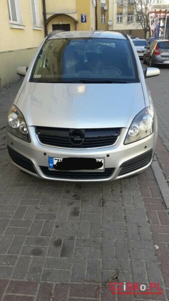 2005' Opel Zafira photo #3