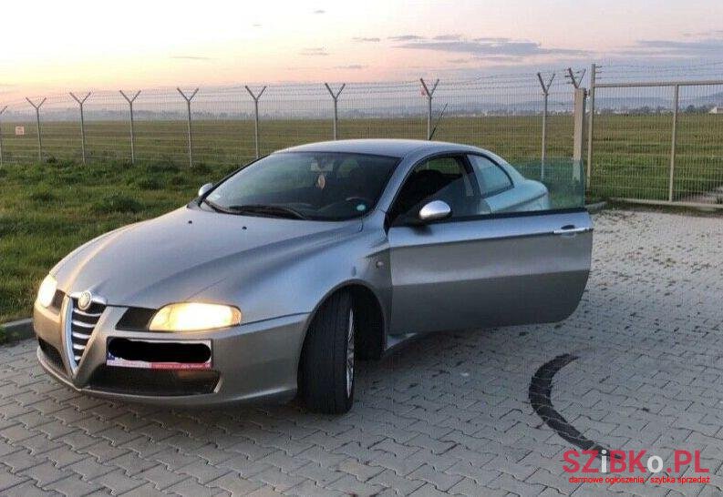 2004' Alfa Romeo photo #1