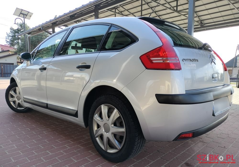 2005' Citroen C4 1.4 16V Style photo #3