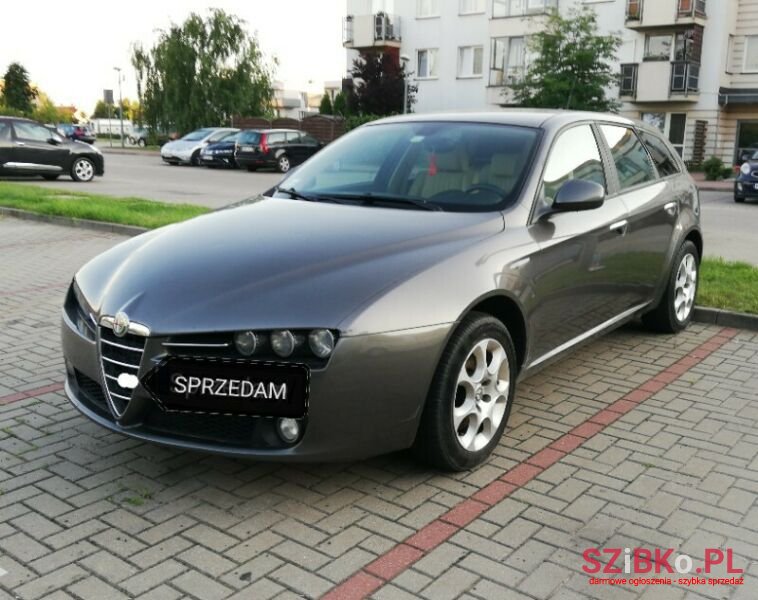 2007' Alfa Romeo 159 photo #1