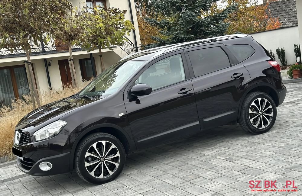 2011' Nissan Qashqai 2.0 Tekna photo #2