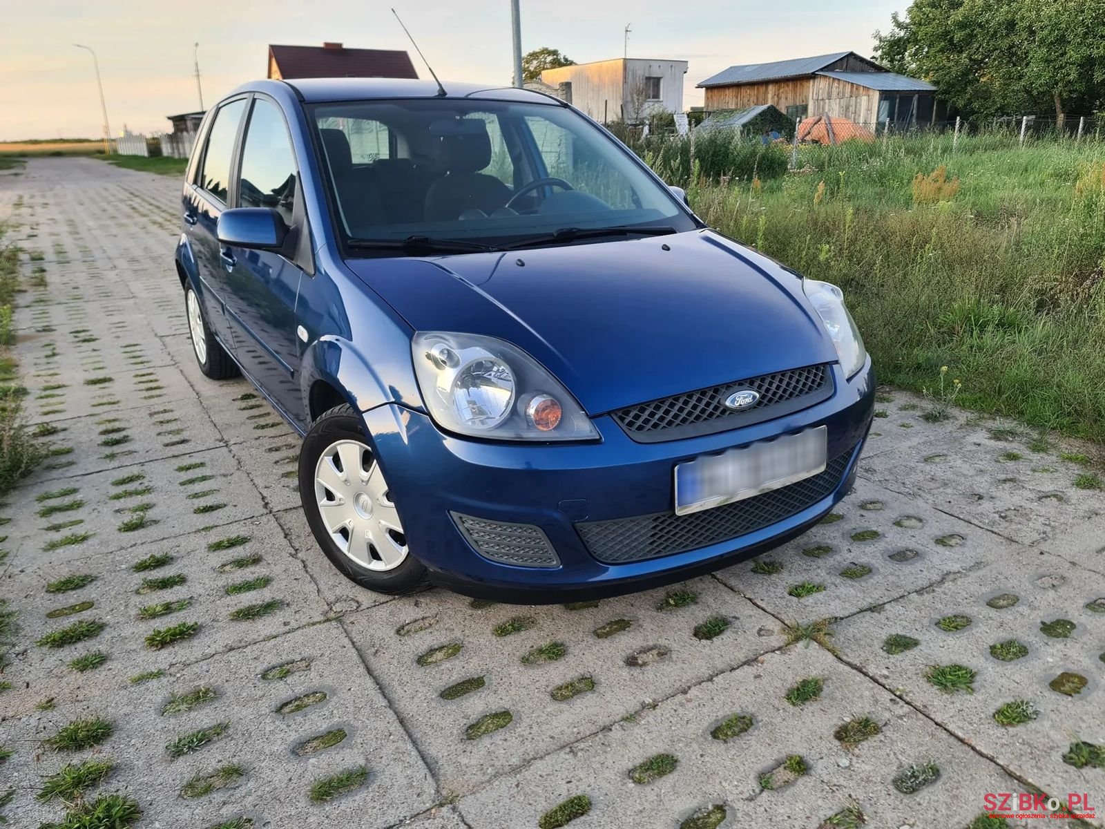 2008' Ford Fiesta photo #3