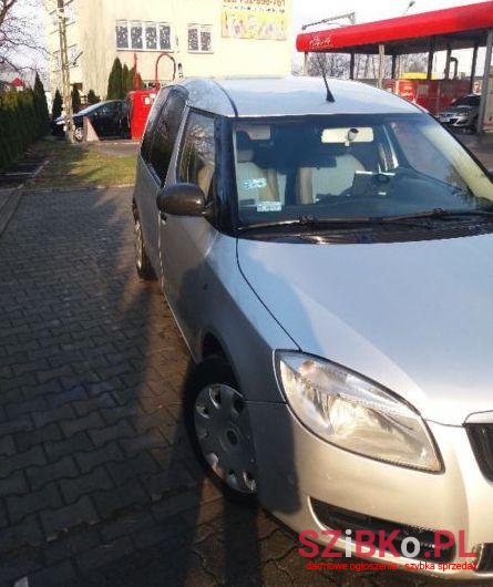 2007' Skoda Roomster photo #1