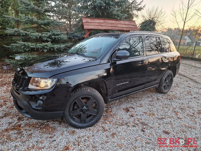 2012' Jeep Compass 2.0 4X2 Sport photo #3