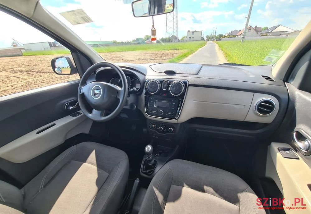 2013' Dacia Lodgy Dci 110 Prestige photo #6