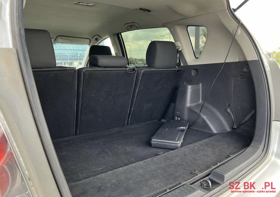 2004' Toyota Corolla Verso photo #5