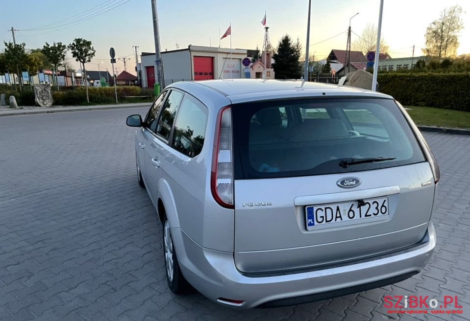 2008' Ford Focus photo #4