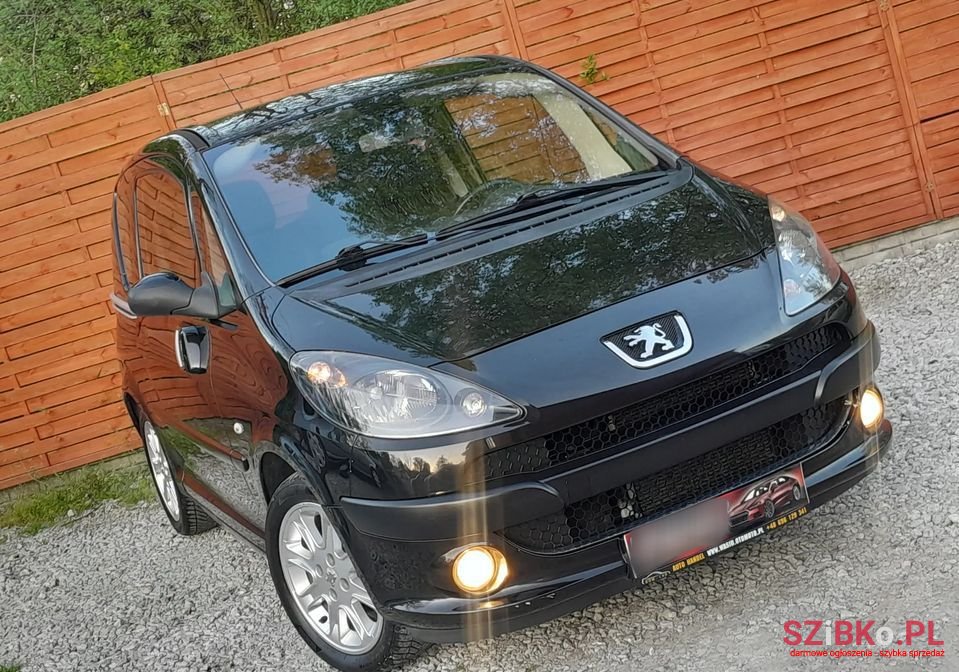 2008' Peugeot 1007 photo #3