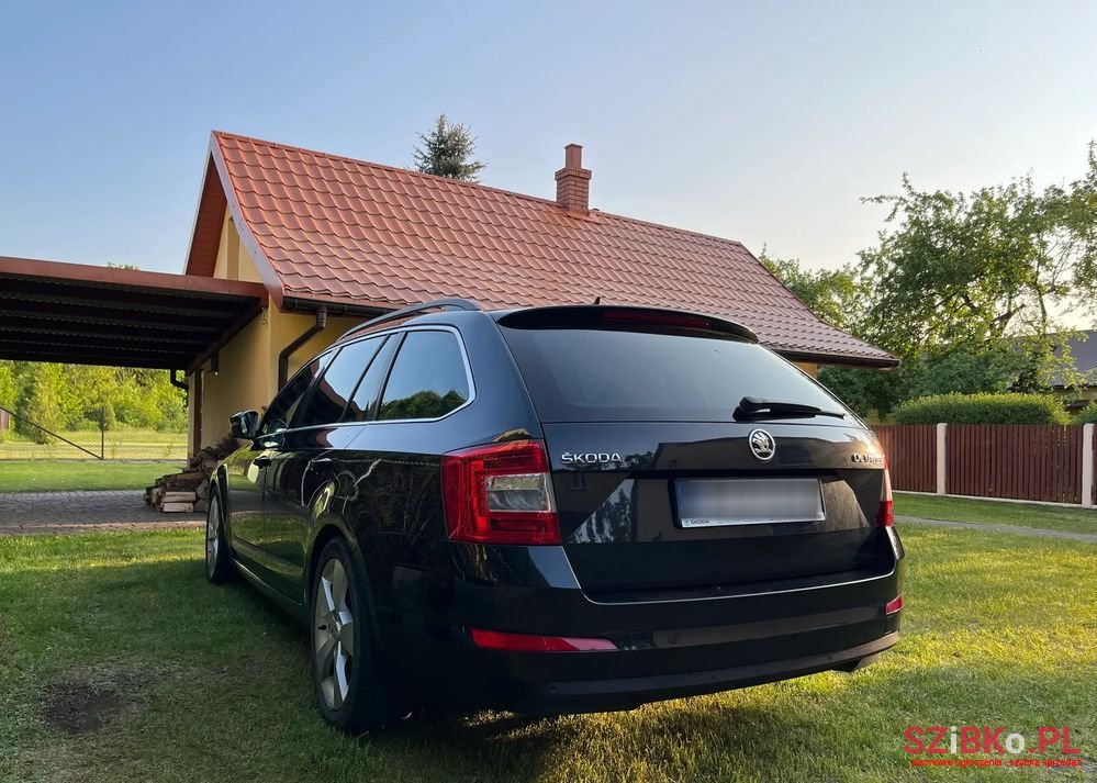 2015' Skoda Octavia 2.0 Tdi Style Dsg photo #3