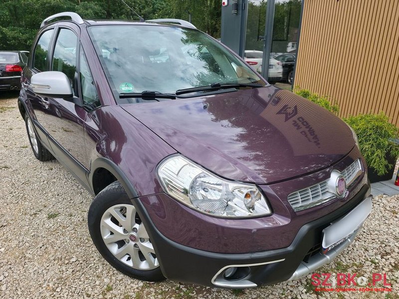 2012' Fiat Sedici photo #2