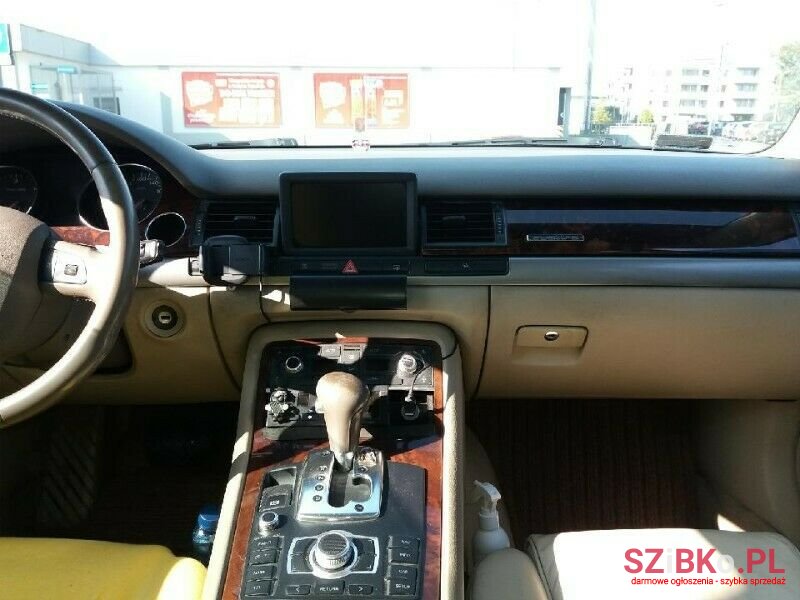 2005' Audi A8 photo #6