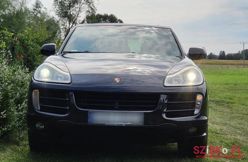 2007' Porsche Cayenne photo #3