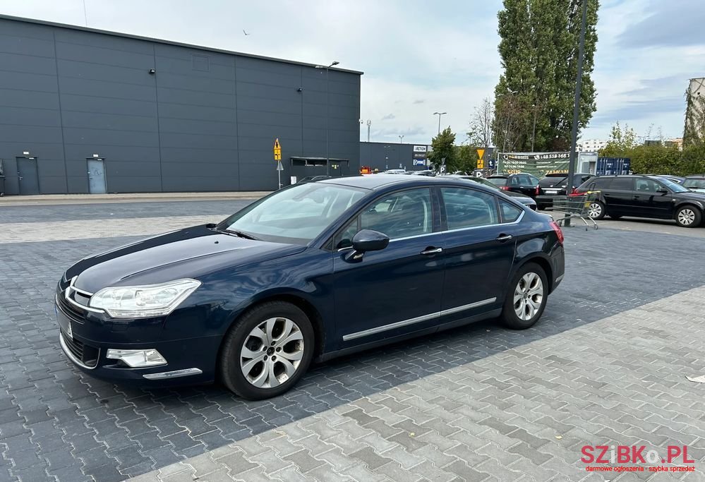 2010' Citroen C5 photo #2