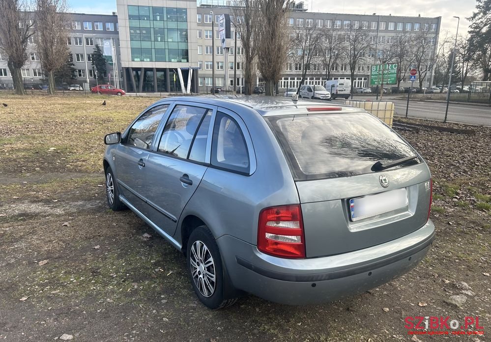 2004' Skoda Fabia 1.4 16V Elegance photo #2