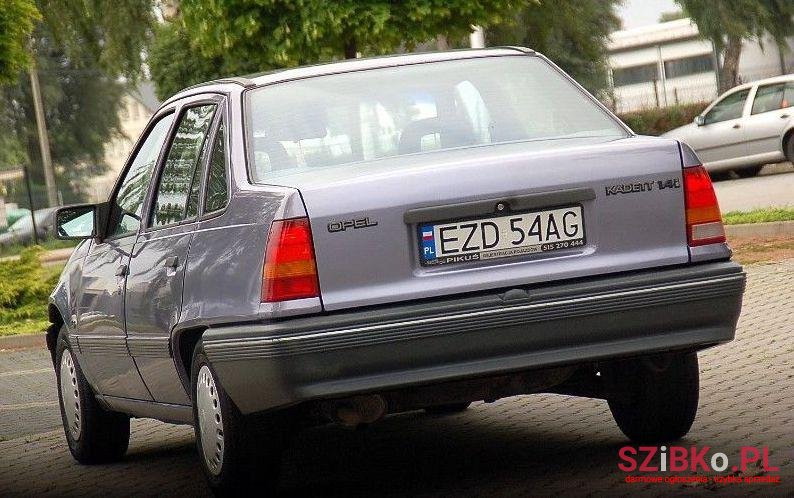 1991' Opel Kadett photo #2