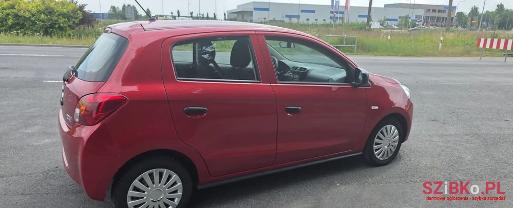 2016' Mitsubishi Space Star 1.0 Active photo #5
