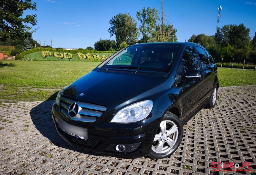 2010' Mercedes-Benz B-Class photo #1