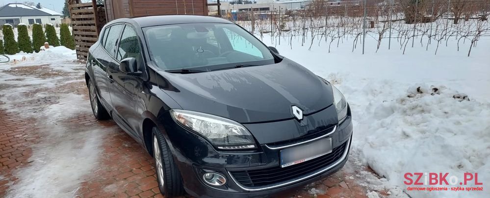 2012' Renault Megane photo #1