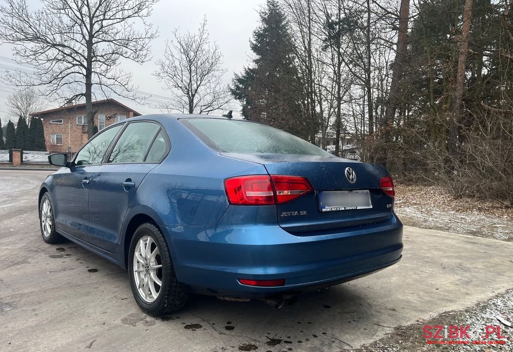 2015' Volkswagen Jetta photo #2