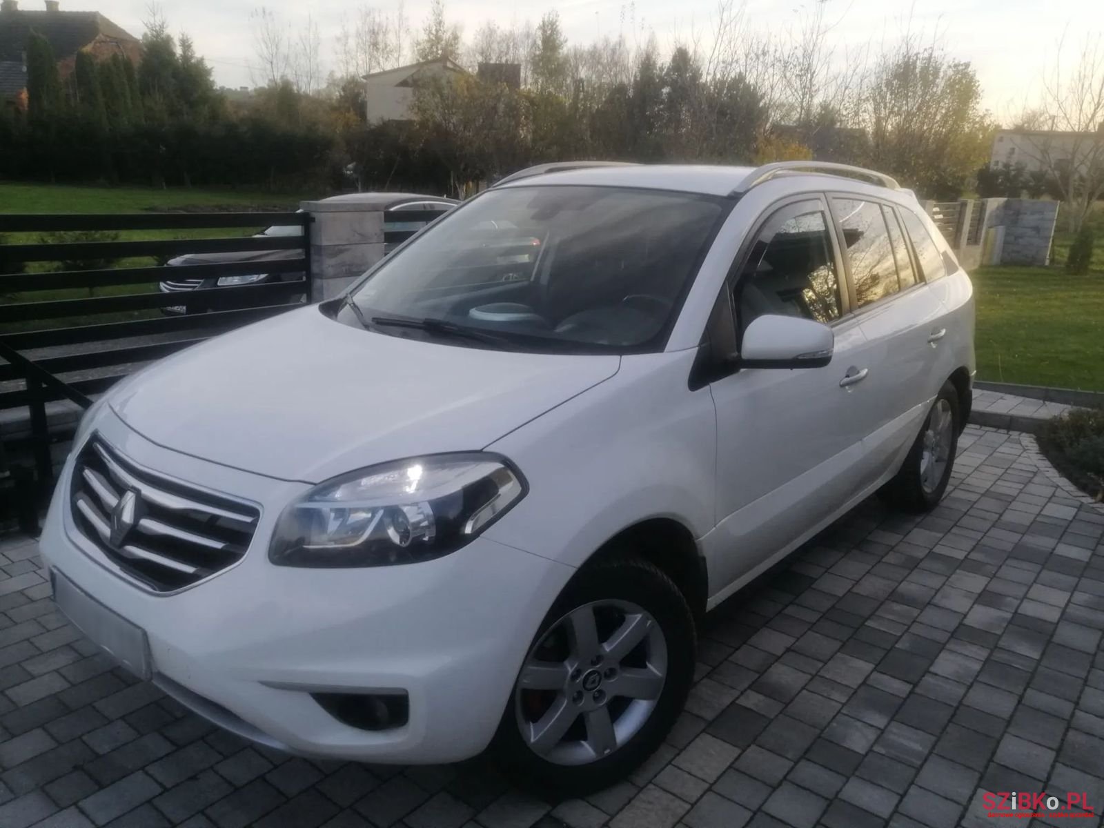 2012' Renault Koleos photo #4