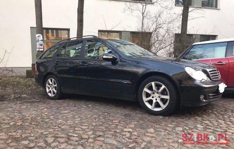 2004' Mercedes-Benz photo #1