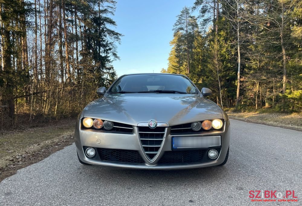 2007' Alfa Romeo 159 photo #1