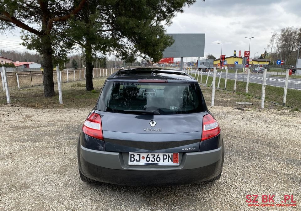 2007' Renault Megane photo #6